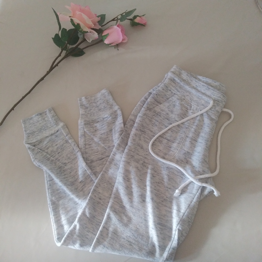 - Sweatpants - Picture 3 of 3